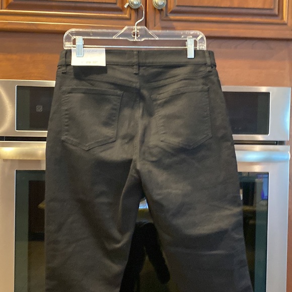 Loft Black skinny crop jeans - Picture 2 of 5